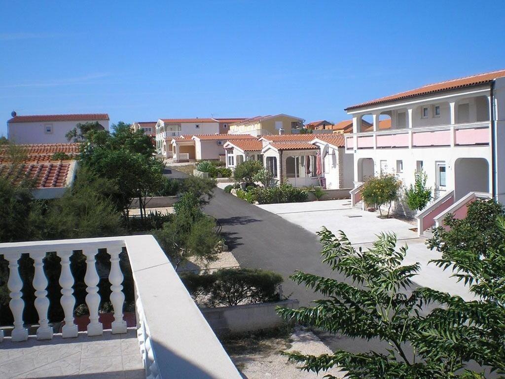 Apartments Rising Sun Vir Dış mekan fotoğraf